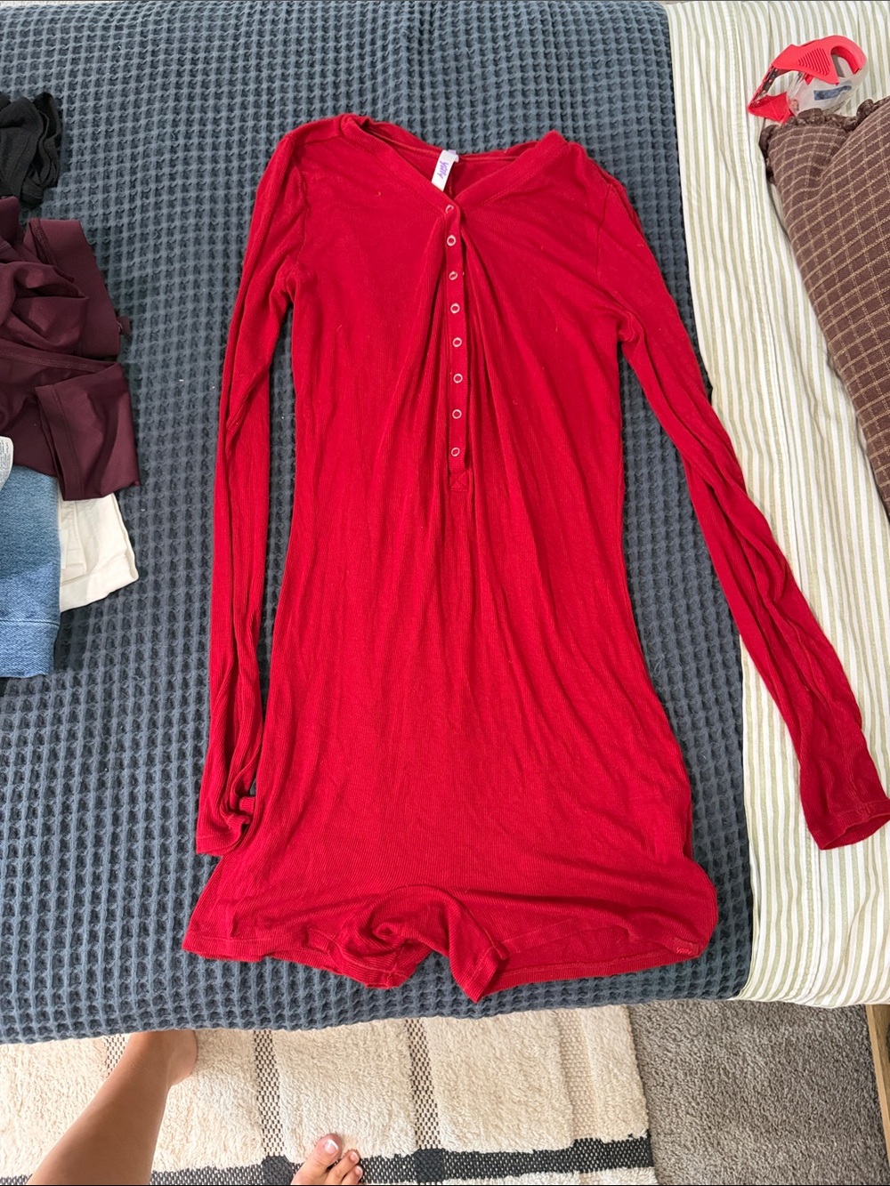 YITTY Red Long-Sleeve Henley Romper Pajama